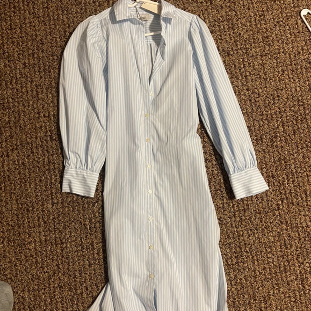 Women’s Dress - Picture 2 of 2